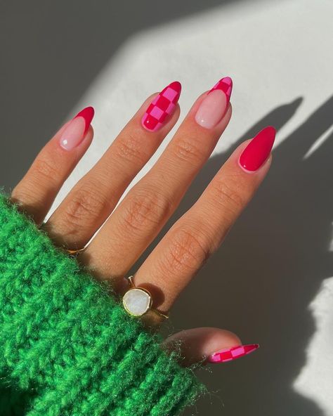 50 Super Cute Summer Nail Art for Your Next Manicure Checkered Nails, Retro Nails, Summer Nail Art, February Nails, Damaged Nails, Minimalist Nails, Dream Nails, Funky Nails, Pretty Acrylic Nails