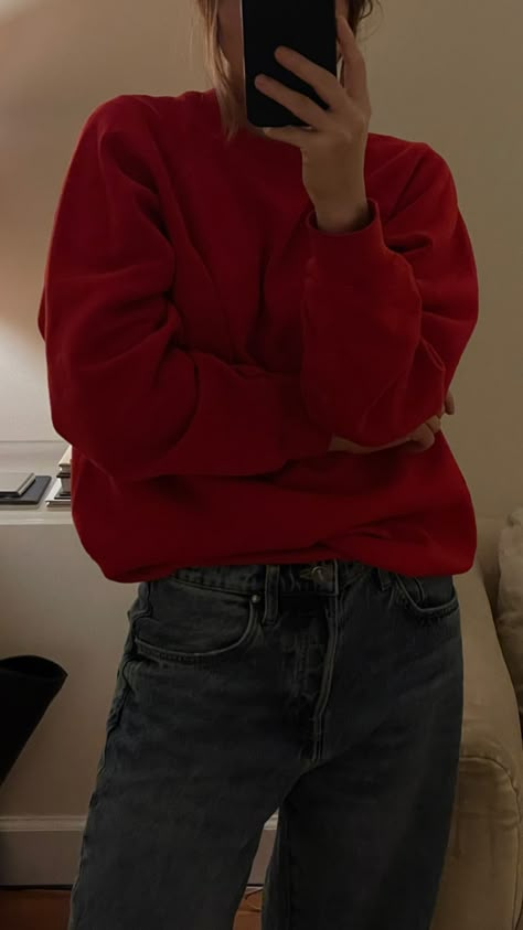 Red Sweatshirt And Jeans Outfit, Maroon Sweatshirt Outfit Aesthetic, Red Crewneck Outfit Aesthetic, Red Sweatshirt Aesthetic, Red Crew Neck Outfit, Red Crew Neck Sweater Outfit, Red Polo Sweater Outfit, Red Sweatshirt Outfit Aesthetic, Dark Red Hoodie Outfit