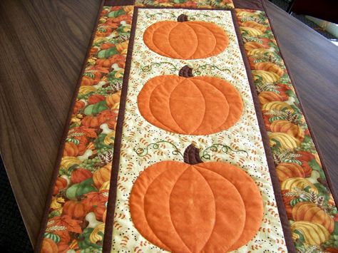 fall quilt patterns | ... this autumn? You can pick up a pattern at the Attic Window Quilt Shop Fall Quilts Autumn, Pumpkin Quilts, Fall Table Runner Patterns, Pumpkin Quilt, Christmas Table Runner Pattern, Quilted Placemat, Window Quilt, Fall Quilt Patterns, Table Runner Tutorial