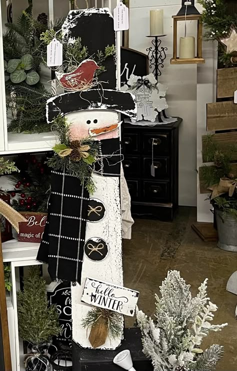 Facebook Porch Snowman Diy, Winter Wood Crafts To Sell, Wooden Snowman Diy Front Porches, Wooden Snowmen Diy, Snowman Wood Crafts, Winter Porch Signs, Snowman On Wood, Snowman Wood Sign, Diy Wood Snowman