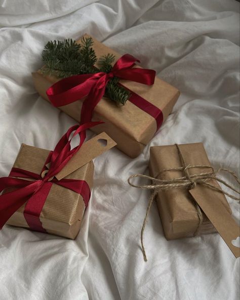 Bow Present, Santa Tell Me, Wrapping Ribbon, Christmas Bow, Secret Santa Gift, Christmas Bows, Winter Aesthetic, Secret Santa Gifts, Christmas Gift Wrapping