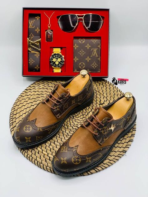 Louis Vuitton Belt, Louis Vuitton Men Shoes, Louis Vuitton Men, Designer Heels, Women Collection, Men's Shoes, Louis Vuitton, Pumps, Wallet