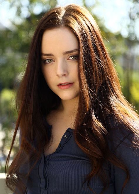 Madison Davenport, Female Actresses, American Beauty, Brunette Hair, Dark Hair, Woman Face, Fanfiction, Books Wattpad, Dreadlocks