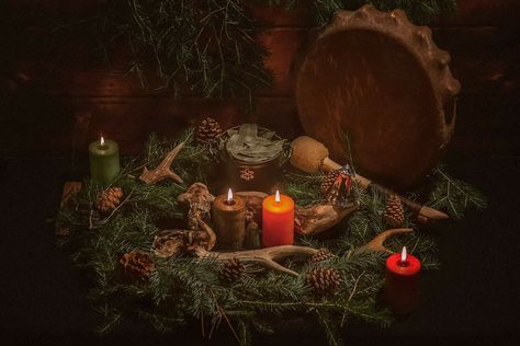 Yule altar 2021 Yule Wallpaper Pagan, Yule Aesthetic Pagan, Winter Pagan Aesthetic, Yule Herb Candle, Pagan Winter, Yule Candle, Celtic Wheel, Yule Altar, Pagan Calendar