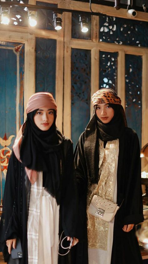 Umroh Outfit, Arabian Outfit, Hijab Topi, Ootd Hijab Pantai, Outfit Muslim, Ootd Hijab Simple, Simple Ootd, Ootd Hijab Casual, Hijab Simple