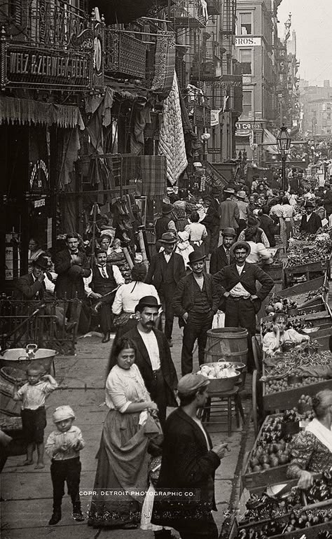 Mulberry Street, New York City, 1900 Don Vito Corleone, Old New York City, Old Nyc, Nyc History, Mulberry Street, Vintage Nyc, New York Vintage, Old New York, The Gilded Age