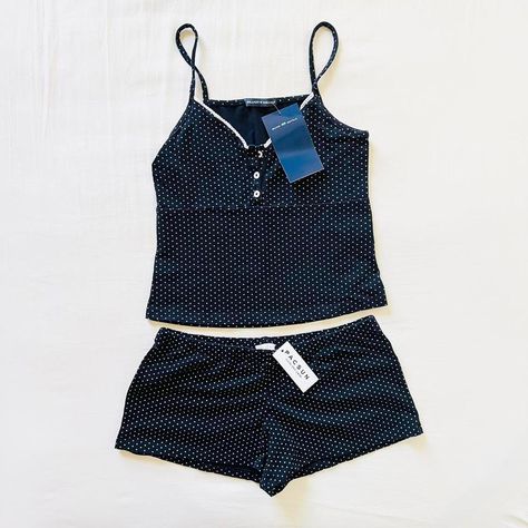 Polka Dot Top Outfit, Brandy Melville Outfits, 90s Y2k Fashion, Brandy Melville Tank, London Shopping, Mermaid Outfit, Polka Dot Shorts, John Galt, Cozy Fits