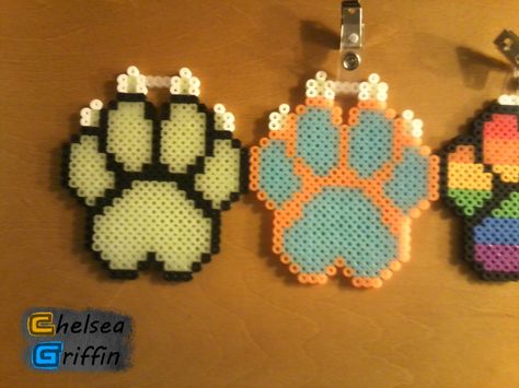 Glow In The Dark Perler Bead Ideas, Paw Print Perler Beads, Light Template, 2014 Anime, Melty Bead Patterns, Pixel Beads, Easy Perler Beads Ideas, 3d Perler Bead, Diy Perler Bead Crafts