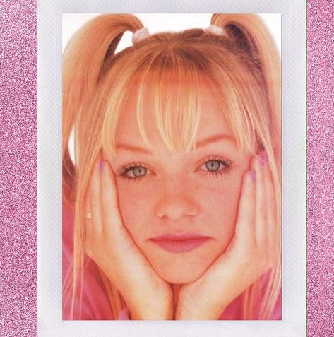 24 Crimes Against Hair Committed In The '00s Instagram Makeup Artist, Emma Bunton, Baby Boy Newborn Pictures, Baby Spice, Posh Spice, Beauty Magazine, Shooting Photo, Spice Girls, Down Hairstyles