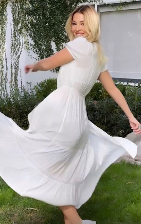 Madelyn Cline White Dress, Madelyn Cline, White Dress, Prom Dresses, Prom, Formal Dresses, White