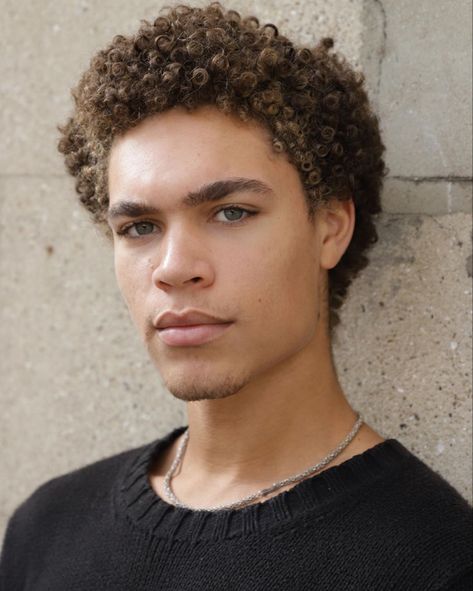 Brian Whittaker, Boys Colored Hair, Mixed Guys, Love Lauren, Corte De Cabelo Masculino, Best Short Haircuts, Aesthetic Eyes, Face Photography, Men Hair