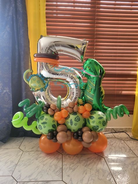 Dinosaur Balloon Columns, Dinosaur Balloon Bouquet, Dino Balloons, Dinasour Birthday, Baby Dinosaur Party, Balloon Tower, Dinosaur Balloons, Jungle Birthday Party, Dinosaur Themed Birthday Party