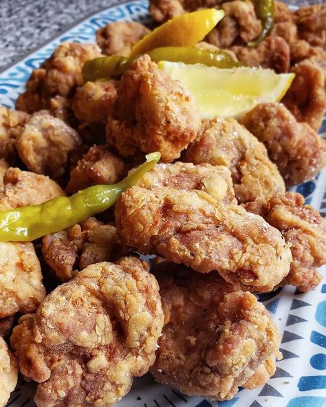 Fried Sweetbreads | KALOFAGAS | GREEK FOOD & BEYOND Sweetbreads Recipe, Sweet Bread Meat, Offal Recipes, Organ Meats, Liver Recipes, Clam Recipes, Bread Recipes Sweet, Air Fryer Recipes Easy, Greek Food