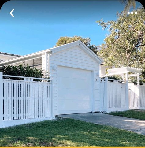 Front Carport Ideas, Carport With Fence, Weatherboard Garage, Carport Roller Door, Queenslander Garage, Carport Facade, Hamptons Carport, Coastal Fence Ideas, Queenslander Carport