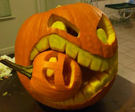 Halloween Pumpkin Ideas Scary, Pumpkin Carving Ideas Medical Theme, Pumpkin Carvings Funny, Pumpkin Eyes Carving, Artistic Pumpkin Carving Ideas, Really Cool Pumpkin Carving Ideas, Pumpkin Shaving Ideas, Puking Pumpkin Carving, Pumpkin Eating Another Pumpkin