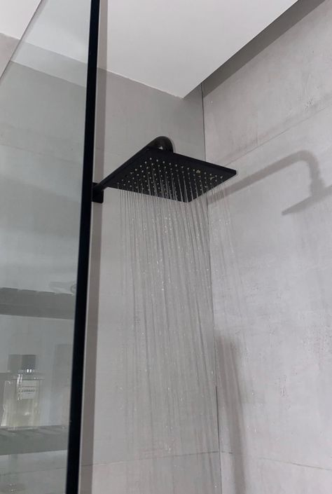 Bathtub Aesthetic, Bathroom Shower Design, Minimalist House Design, Dream Apartment, Rain Shower Head, Shower Remodel, Rain Shower, Aesthetic Room Decor, House Inspo