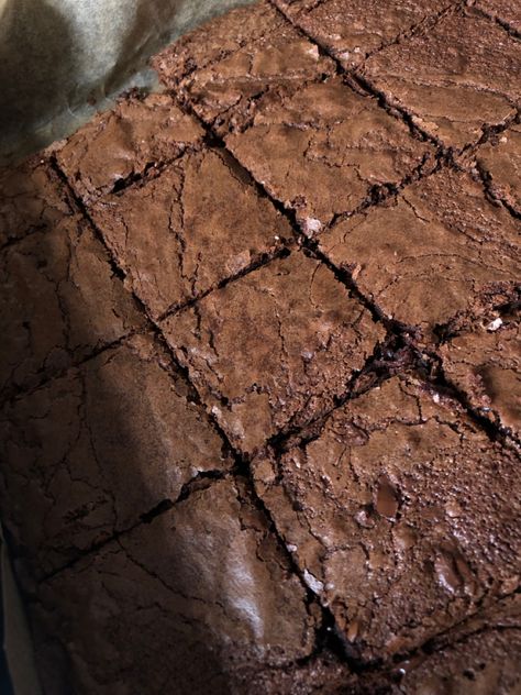 Brownie | aesthetic | Brownie Aesthetic, Brownies Aesthetic, Bakery Foods, Medical School Motivation, Food Pics, Food Therapy, Food Board, Yummy Foods, Cute Cakes