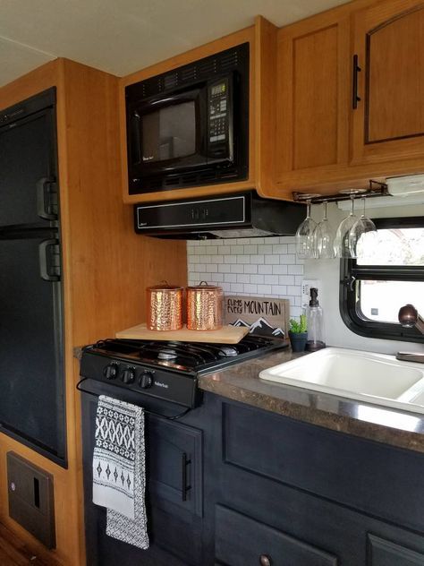 Travel Trailer Decor, Rv Interior Remodel, Small Travel Trailers, Camper Trailer Remodel, Trailer Diy, Trailer Decor, Trailer Interior, Diy Camper Remodel, Trailer Living