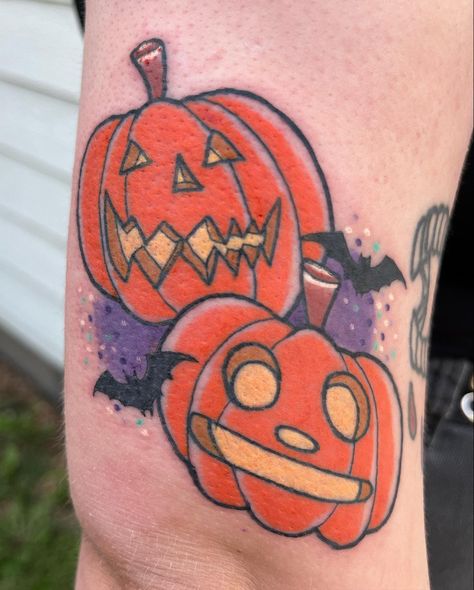 Spoopy/ Spooky halloween pumpkins by Brittany Sue Tattoo/Brittany Harp Pumpkin Mushroom, Brand New Tattoos, Mushroom Tattoo, Pumpkin Tattoo, Autumn Tattoo, Mushroom Tattoos, Tattoo Instagram, Spooky Tattoos, Horror Tattoo