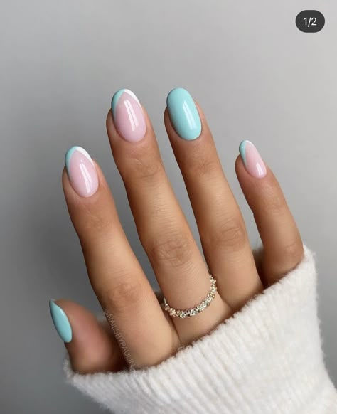 Pedicure Spring, Summer Oval Nails, Oval Nails Designs, Self Nail, Graduation Nails, Blue Nail Art, French Nail Designs, Simple Nail Art Designs, Vacation Nails