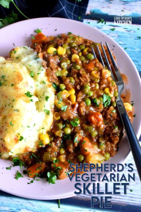 Vegetarian Skillet, Skillet Pie, Vegetarian Pie, Family Dinner Recipe, Hp Sauce, Without A Trace, Lord Byron, Shepherd's Pie, Tasty Vegetarian Recipes