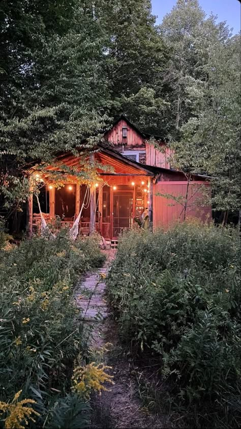 Forest House Aesthetic Cottage, Isolated House In The Woods, Home In The Woods Aesthetic, Appalachian House Aesthetic, Hannah Lee Duggan Cabin, House Forest Aesthetic, House In The Woods Aesthetic, Cottage In The Woods Aesthetic, Forest Cottage Aesthetic