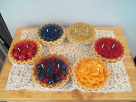 Variety of Fruit Scented Pie Gel Candles Bougie Cupcake, Apple Pie Candle, Business Plan Sample, Pie Candles, Candles Making, Homemade Scented Candles, Soya Mumu, Making Candles Diy, Candle Tart