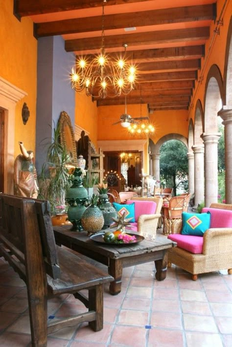 Spanish Style Interior Decorating Tips from the Pros | SPAZIO LA Mexican Hacienda Decor, Rustic Porch Ideas, Hacienda Decor, Mexican Interiors, Hacienda Homes, Mexican Hacienda, Hacienda Style Homes, Spanish Decor, Mexico House