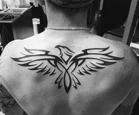 Cool Tribal Bird Upper Back Tattoo Design Ideas For Gentlemen Back Eagle Tattoo Men, Tattoo On Back Men, Tattoo Designs Men Back, Back Tattoo Men Ideas, Back Tattoos For Guys Upper, Upper Back Tattoo, Stammestattoo Designs, Tatoo 3d, Upper Back Tattoos