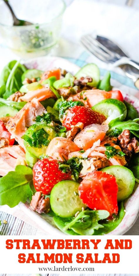 This simple strawberry and salmon salad is summer on a plate, light and flavourful and super healthy too #strawberrysalad #salmonsalad #scottishsalmon #salmon #summersalads #larderlove Recipes Strawberries, Salads Summer, Salad With Spinach, Salmon Quinoa, Honey Mustard Salmon, Salmon Salad Recipes, Recipes Salmon, Salmon Spinach, Recipes Salads