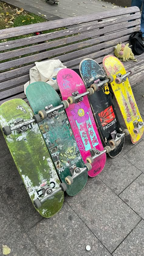 Skater Aesthetic Pictures, Krista And Becca Ritchie, Skateboarding Aesthetic, Skater Boi, Skate Vibes, Skate Aesthetic, Skateboard Aesthetic, Skateboard Deck Art, Skateboard Art Design