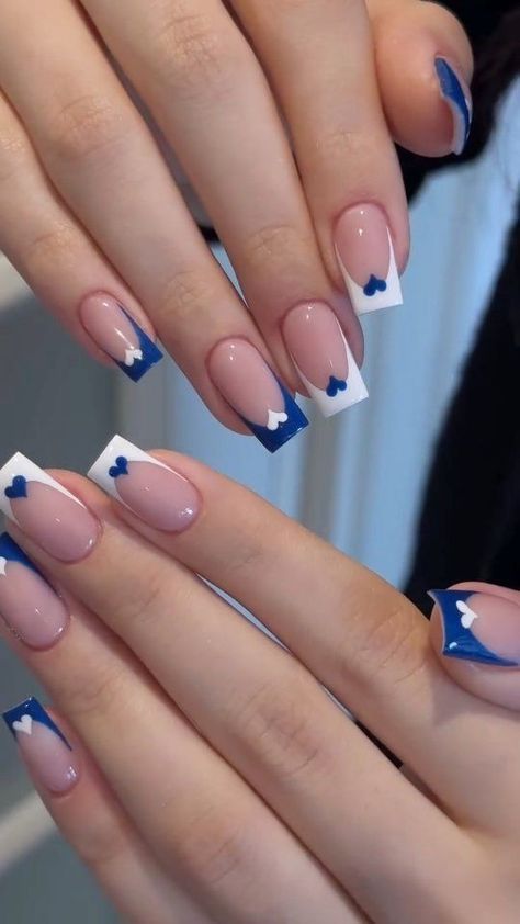 Heart Nail Art Tutorial, Elegant Touch Nails, Heart Nail, Heart Nail Art, Gel Nails Diy, Simple Gel Nails, Classy Acrylic Nails, Nail Style, Acrylic Nails Coffin Short