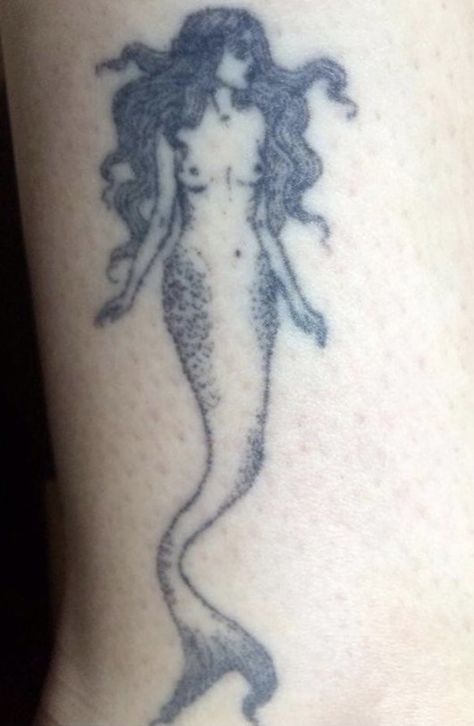 Vintage Mermaid Tattoo, Aesthetic Tattoo Ideas, Unique Tattoo Ideas, 20 Aesthetic, Funky Tattoos, Sick Tattoo, Bold Artwork, Mermaid Tattoo, Mermaid Tattoos