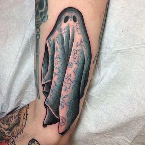 Sheet Ghost Tattoo, Wrist Tattoo Ideas, Wrist Tattoo Designs, Floral Ghost, Ghost Tattoo, Sheet Ghost, Upper Arm Tattoos, Spooky Tattoos, Ink Master