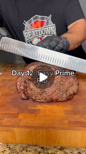 Beatdown BBQ | Day 12: Easy Prime Rib. ⚠️ WARNING 👇 
✅ LET RIB ROAST COME TO ROOM TEMPERATURE FIRST…AT LEAST 2 HOURS OR THIS METHOD WILL NOT WORK!!! 
✅... | Instagram Easy Prime Rib, Brisket In The Oven, Barbecue Seasoning, Brisket Oven, Smoked Prime Rib, Prime Rib Roast Recipe, Rib Roast Recipe, Rib Recipe, Beef Shank