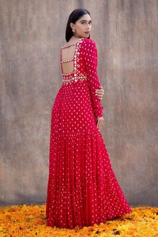 fashion gala, crop top lehenga, lehenga crop top blouse, lehenga, lehenga blouse, lehenga crop top design, lehenga choli, lehenga crop top, lehenga blouse design, net lehenga blouse design, beautiful crop top lehenga,best crop top lehenga designs, lehenga designs, lehenga crop top designs, lehenga crop top ki design, lehenga collection, crop top designs for lehenga 2023 #croptoplehenga #croptopblouse #croptoplehengacollections #lehenga #lehengacholi #lehengablouse #fashiongala Rani Pink Gown, Different Suit Designs For Women, Back Anarkali Design, Rani Color Suit, Anarkali With Saree, Back Neck For Anarkali Dress, Suits Back Design Neck, Mirror Work Anarkali Suits, Net Fabric Outfit Ideas