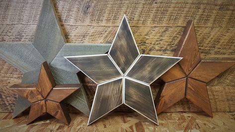 Does your miter saw only go to 45 Degrees? No Problem! Easy way to make Texas stars. No Jigs required. Homemade Decorations, Wood Craft Ideas, Holiday Diy Projects, Christmas Stars, Texas Star, Wood Stars, Easy Wood Projects, Wood Shop Projects, Easy Wood