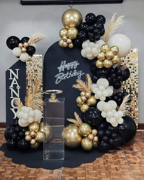 Birthday Ideas For Men Decoration, 40th Birthday Backdrop For Men, 50 Birthday Decor, Gold And Black Party Decorations, 100 Birthday Decorations, Birthday Backdrop Ideas, 15th Birthday Decorations, Black And Gold Party Decorations, 50th Birthday Balloons