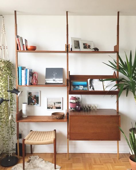 teaktoronto (tkto)_ on Instagram: “Gorgeous and highly sought after wall unit made by REFF circa 1970_ gorgeous details throughout this teak beauty_unique tension pole design…” Mcm Shelving, Cottagecore Room Ideas, Cottagecore Room, Basement Makeover, Desk In Living Room, Living Room Tv Wall, Living Room Inspo, Living Room Tv, Front Room