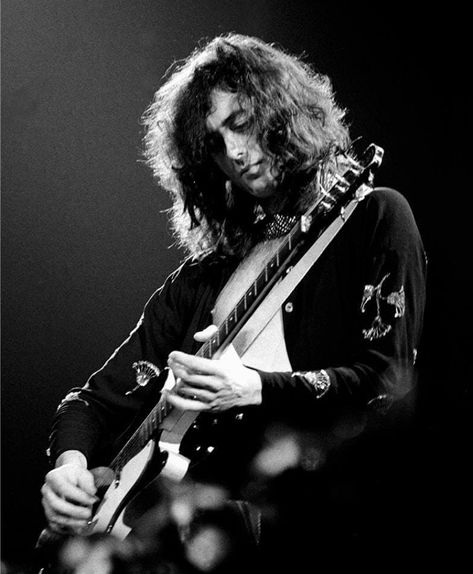 Led Zeppelin Concert, Led Zeppelin Live, Patrick Page, The Song Remains The Same, Guitar Play, Led Zeppelin Stairway To Heaven, Morrison Hotel, Rock Musicians, Nfl Football 49ers