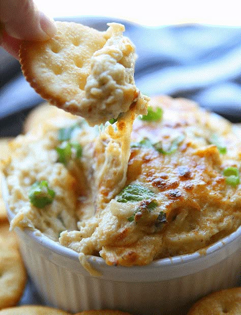 Best recipe for Crab Meat au Gratin! You'll love this version of the famous appetizer from Val's Marina. #recipe Crab Meat Au Gratin, Cheesy Appetizer, Hot Crab Dip, Crab Dishes, Lump Crab, Crab Dip, Louisiana Recipes, Seafood Appetizers, Crab Recipes