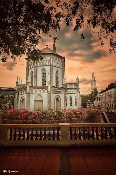 Chijmes, Singapore Iconic Landmarks, Jakarta, Singapore, Indonesia, House Styles, How To Plan, Building, Quick Saves