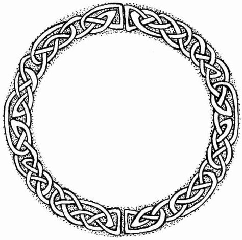 Celtic ring Celtic Circle Design, Celtic Circle Tattoo, Knot Ring Tattoo, Celtic Knot Circle, Viking Knotwork, Ring Tattoo Designs, Norse Design, Ring Tattoo, Celtic Circle