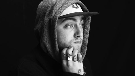 New story in Entertainment from Time: Rapper Mac Miller Has Died at 26 Mac Miller Portrait, Mc Miller, Trio Ideas, Mac Miller Tattoos, Gang Starr, Dj Premier, Mac Collection, New Lyrics, Rap Albums