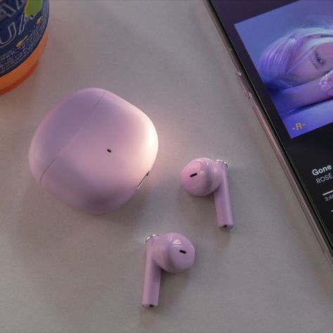 aesthetic, sunset, soft purple, blackpink, rosie, wireless, audio, music, songs, trending Aesthetic Wireless Headphones, Purple Headphones Aesthetic, Wireless Earbuds Aesthetic, Wireless Earphones Aesthetic, Bluetooth Aesthetic, Earbuds Aesthetic, Songs Trending, Samsung Earphones, Jbl Bluetooth