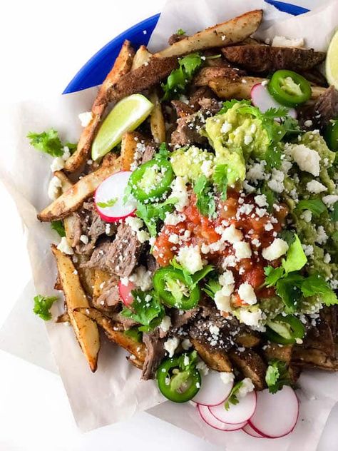 Loaded Mexican Street Fries .. SOOO Addicting - Baked Ambrosia Loaded Fries Ideas, Fries Ideas, Street Fries, Mexican Fries, Mexican Beef, Mexican Street Food, Loaded Fries, Mexican Spices, Nachos Recipe