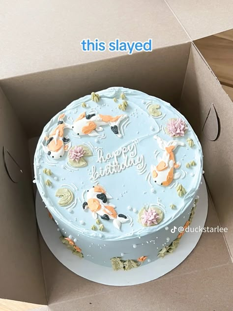 Koi Fish Birthday Cake, Shark Cake Aesthetic, Cute Heart Shaped Birthday Cakes, Koi Fish Cake Design, Catfish Birthday Cake, Koi Pond Cake, Underwater Themed Cake, Jellyfish Cake Ideas, Flat Cake Designs