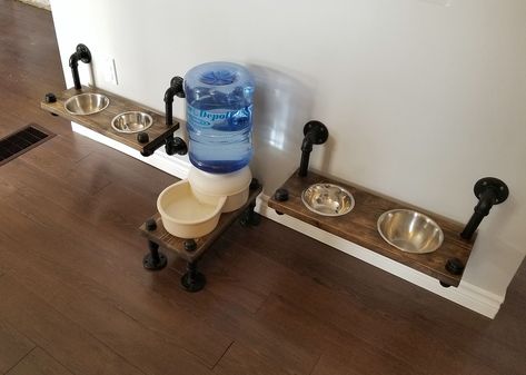 Dog Food Station, Pet Station, Katt Grejer, Pet Feeding Station, Puppy Room, Dog Feeding Station, Dog Spaces, Dog Diy, Diy Bowl