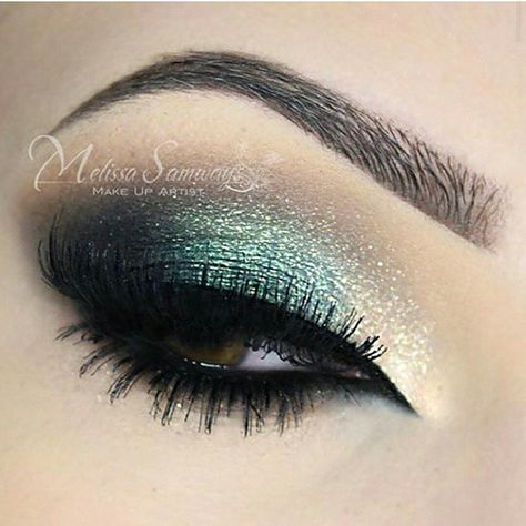 Green And Silver Eyeshadow Looks, Silver Green Eye Makeup, Silver Green Makeup, Silver And Green Eye Makeup, Emerald Green And Silver Makeup, Green Silver Eye Makeup, Green And Silver Makeup Looks, Green And Silver Eye Makeup, Green And Silver Eyeshadow