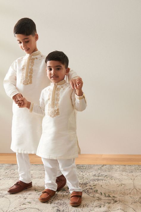 Kids Wedding Dress Boy, Kids Wedding Dresses Boys, Boy Kids Dresses, Kurta Silhouette, Eid Kurta, Pakistani Shalwar, Kids Dress Boys, Kids Kurta, Wedding Dresses For Kids